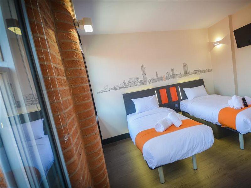 Easyhotel Manchester Exteriör bild